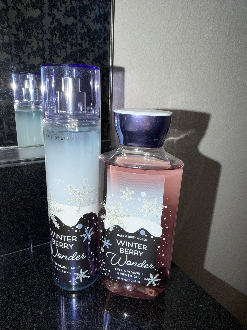 Bath and Body works Winter Berry wonder NWT Fragrance Mist & Shower Gel